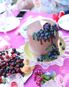 Lovin’ the Summer Heat: How to Enjoy your Cake When the Weather is Hot